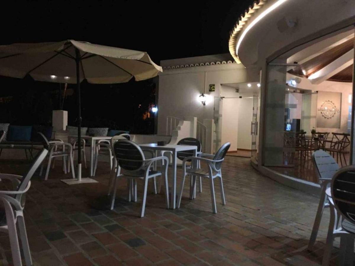 Tavira Cozy Studio By The Pool Exterior photo